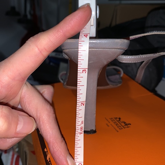 Silver BCBG heels - Picture 6 of 6